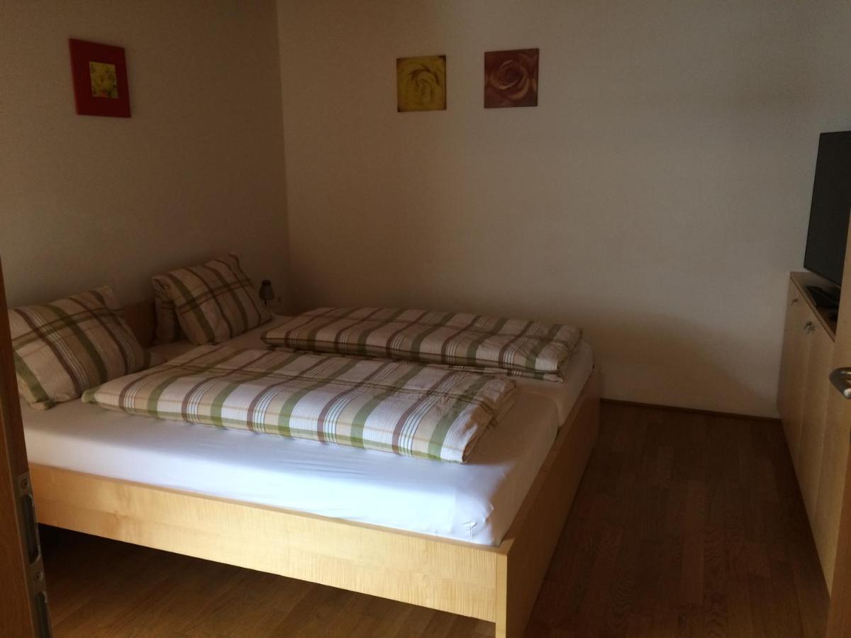 Waeldermetzge Huettenzimmer Und Wohnungen Warth  Bagian luar foto